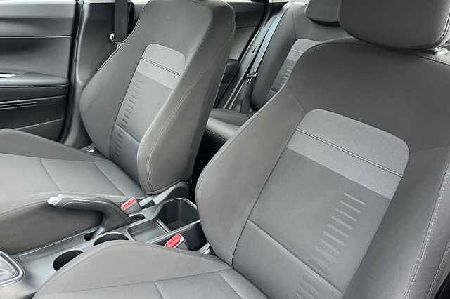 Hyundai Bayon 1.0 T Gdi Advance Suv 5dr Petrol Dct Euro 6 (s/s) (100 Ps)