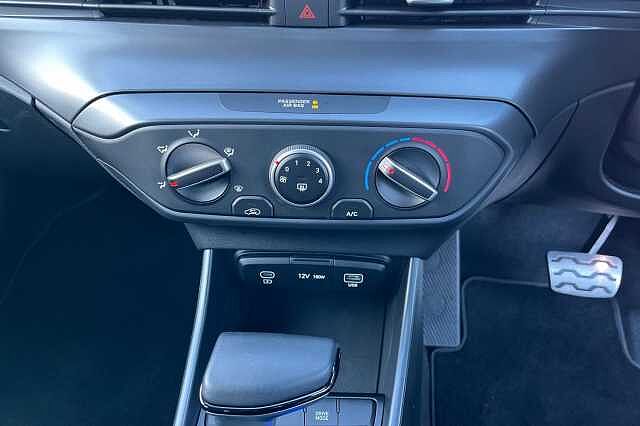 Hyundai Bayon 1.0 T Gdi Advance Suv 5dr Petrol Dct Euro 6 (s/s) (100 Ps)