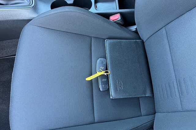 Hyundai Bayon 1.0 T Gdi Advance Suv 5dr Petrol Dct Euro 6 (s/s) (100 Ps)