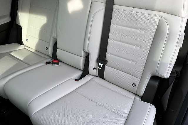 Hyundai Santa Fe 1.6 T Gdi 13.8kwh Ultimate Suv 5dr Petrol Plug In Hybrid Auto 4wd Euro 6 (s/s) (