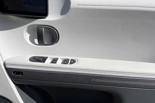 Hyundai Ioniq 5 84kwh Ultimate Hatchback 5dr Electric Auto (228 Ps)