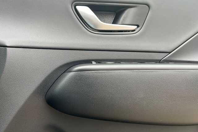 Hyundai Kona 1.6 H Gdi Ultimate Suv 5dr Petrol Hybrid Dct Euro 6 (s/s) (129 Ps)