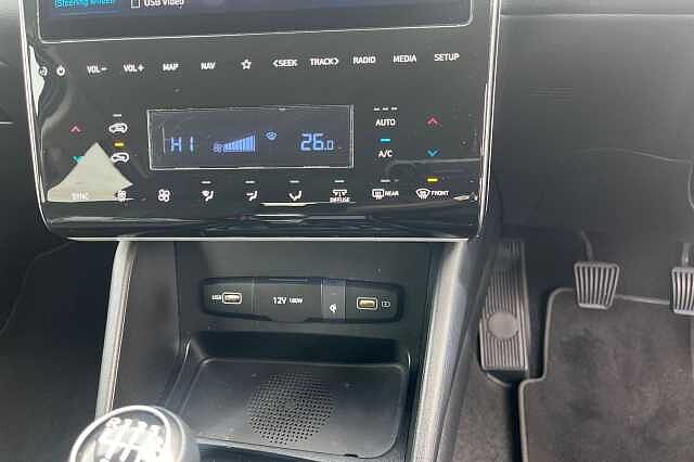 Hyundai Tucson 1.6 T Gdi Premium Suv 5dr Petrol Manual Euro 6 (s/s) (150 Ps)