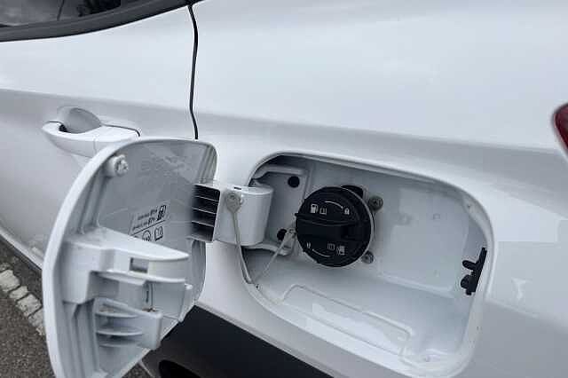 Hyundai Kona 1.0 T Gdi Mhev Premium Suv 5dr Petrol Hybrid Manual Euro 6 (s/s) (120 Ps)