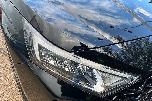 Hyundai I20 1.0 T Gdi Premium Hatchback 5dr Petrol Dct Euro 6 (s/s) (100 Ps)