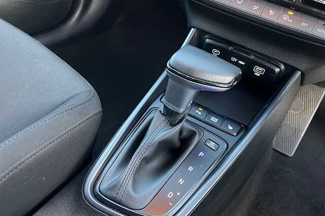 Hyundai Bayon 1.0 T Gdi Premium Suv 5dr Petrol Dct Euro 6 (s/s) (100 Ps)