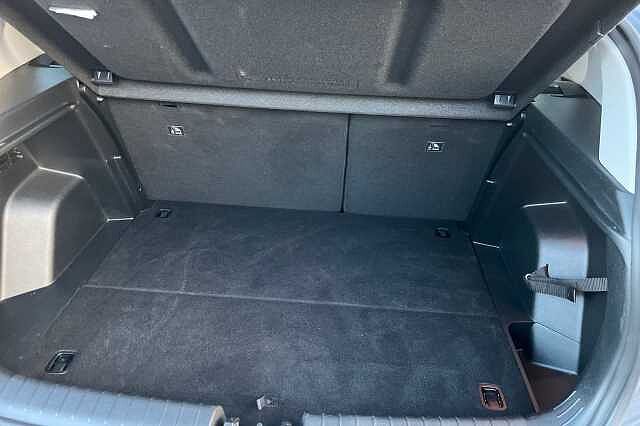 Hyundai Bayon 1.0 T Gdi Premium Suv 5dr Petrol Dct Euro 6 (s/s) (100 Ps)