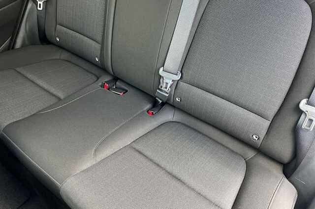 Hyundai Kona 1.6 H Gdi Premium Suv 5dr Petrol Hybrid Dct Euro 6 (s/s) (141 Ps)