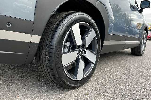 Hyundai Santa Fe 1.6 H T Gdi Ultimate Suv 5dr Petrol Hybrid Auto Euro 6 (s/s) (7seat) (215 Ps)