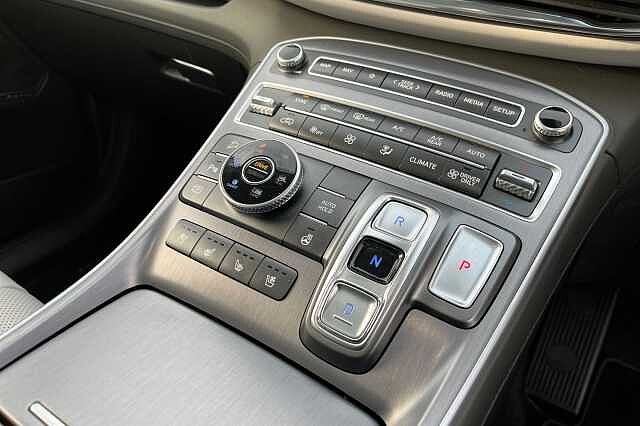 Hyundai Santa Fe 1.6 H T Gdi Ultimate Suv 5dr Petrol Hybrid Auto 4wd Euro 6 (s/s) (230 Ps)