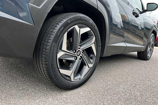 Hyundai Tucson 1.6 H T Gdi Premium Suv 5dr Petrol Hybrid Auto Euro 6 (s/s) (230 Ps)