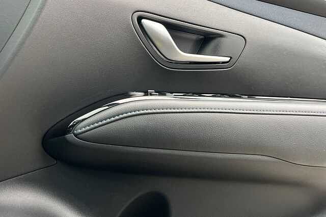 Hyundai Tucson 1.6 H T Gdi Premium Suv 5dr Petrol Hybrid Auto Euro 6 (s/s) (230 Ps)
