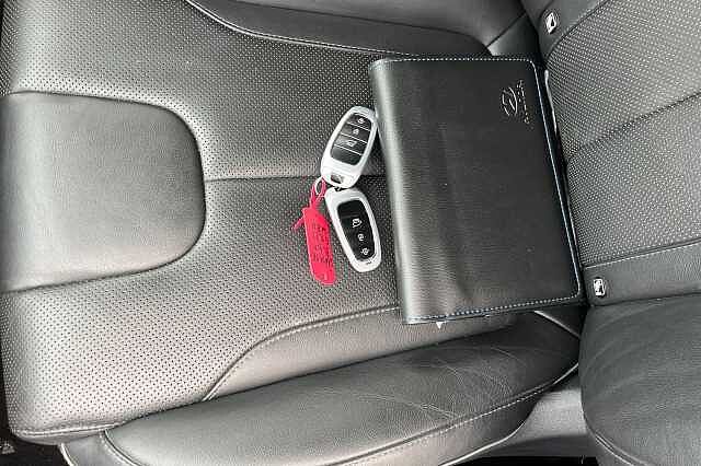 Hyundai Santa Fe 1.6 T Gdi 13.8kwh Premium Suv 5dr Petrol Plug In Hybrid Auto 4wd Euro 6 (s/s) (2