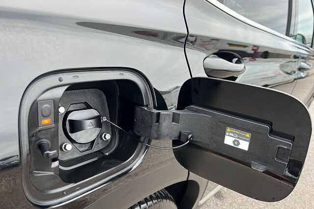 Hyundai Santa Fe 1.6 T Gdi 13.8kwh Premium Suv 5dr Petrol Plug In Hybrid Auto 4wd Euro 6 (s/s) (2