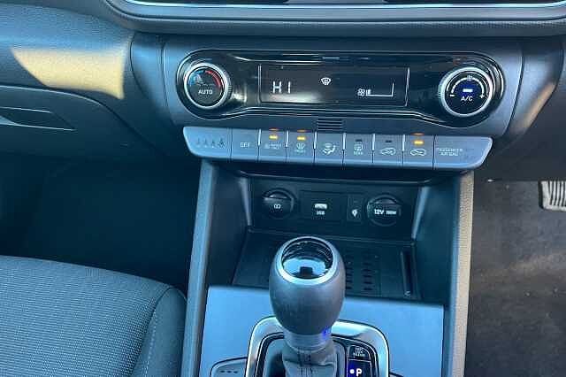 Hyundai Kona 1.6 H Gdi Premium Suv 5dr Petrol Hybrid Dct Euro 6 (s/s) (141 Ps)