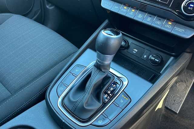 Hyundai Kona 1.6 H Gdi Premium Suv 5dr Petrol Hybrid Dct Euro 6 (s/s) (141 Ps)