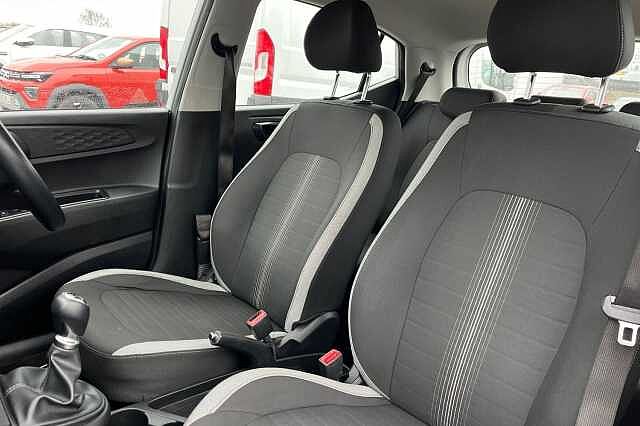 Hyundai I10 1.0 Se Connect Hatchback 5dr Petrol Manual Euro 6 (s/s) (67 Ps)