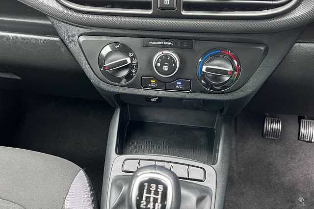 Hyundai I10 1.0 Se Connect Hatchback 5dr Petrol Manual Euro 6 (s/s) (67 Ps)