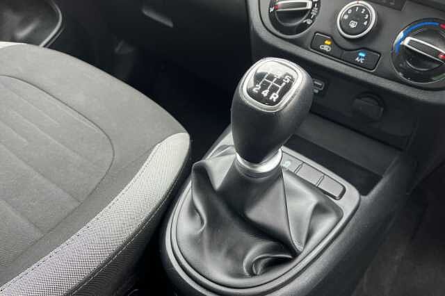 Hyundai I10 1.0 Se Connect Hatchback 5dr Petrol Manual Euro 6 (s/s) (67 Ps)
