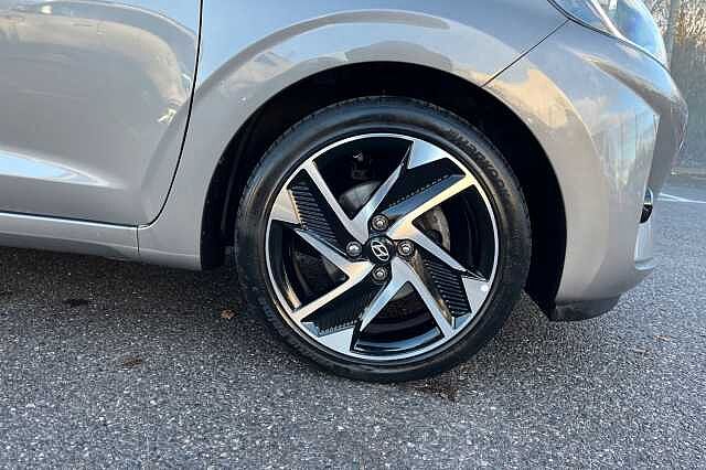 Hyundai I10 1.2 Premium Hatchback 5dr Petrol Auto Euro 6 (s/s) (84 Ps)