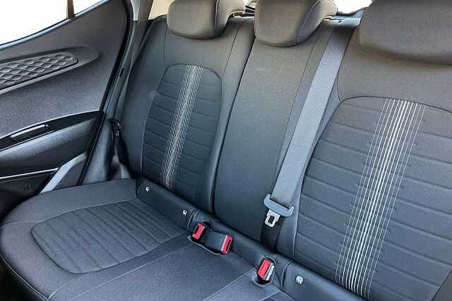 Hyundai I10 1.2 Premium Hatchback 5dr Petrol Auto Euro 6 (s/s) (84 Ps)
