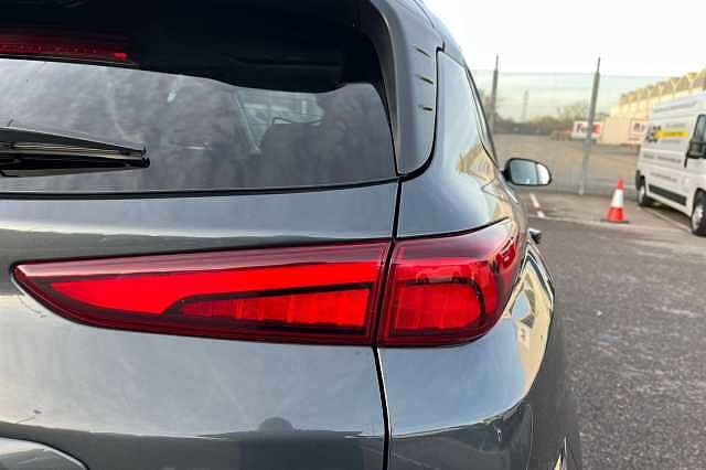 Hyundai Kona 1.6 H Gdi Ultimate Suv 5dr Petrol Hybrid Dct Euro 6 (s/s) (141 Ps)