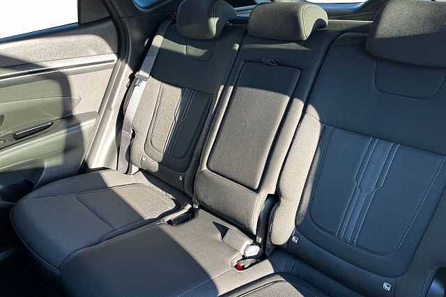 Hyundai Tucson 1.6 T Gdi Premium Suv 5dr Petrol Manual Euro 6 (s/s) (150 Ps)