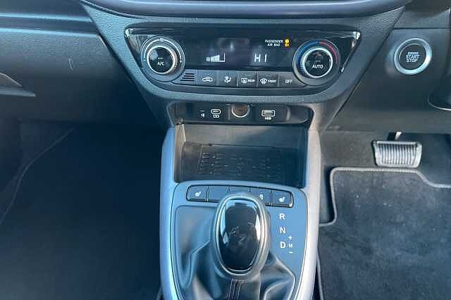 Hyundai I10 1.2 Premium Hatchback 5dr Petrol Auto Euro 6 (s/s) (79 Ps)