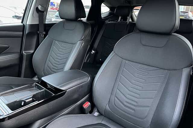 Hyundai Tucson 1.6 T Gdi Premium Suv 5dr Petrol Hybrid Auto Euro 6 (s/s) (215 Ps)