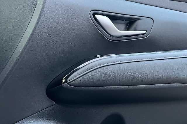 Hyundai Tucson 1.6 T Gdi Premium Suv 5dr Petrol Hybrid Auto Euro 6 (s/s) (215 Ps)