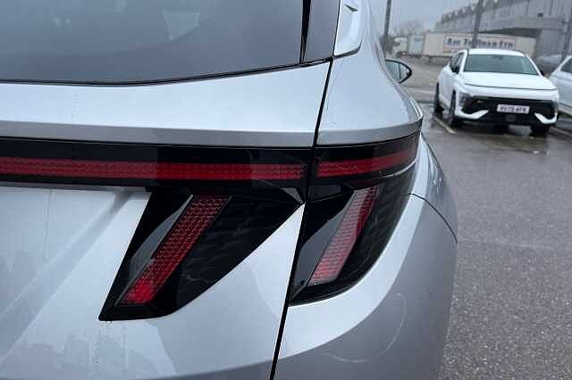 Hyundai Tucson 1.6 T Gdi Premium Suv 5dr Petrol Hybrid Auto Euro 6 (s/s) (215 Ps)