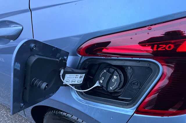 Hyundai I20 1.0 T Gdi Premium Hatchback 5dr Petrol Dct Euro 6 (s/s) (100 Ps) Meta Blue