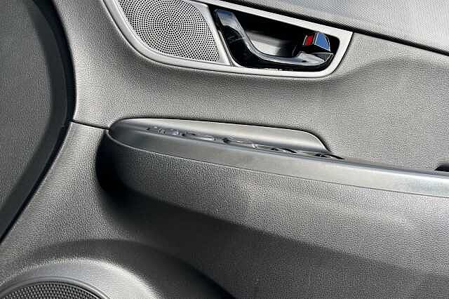 Hyundai Kona 1.6 H Gdi Premium Se Suv 5dr Petrol Hybrid Dct Euro 6 (s/s) (141 Ps)