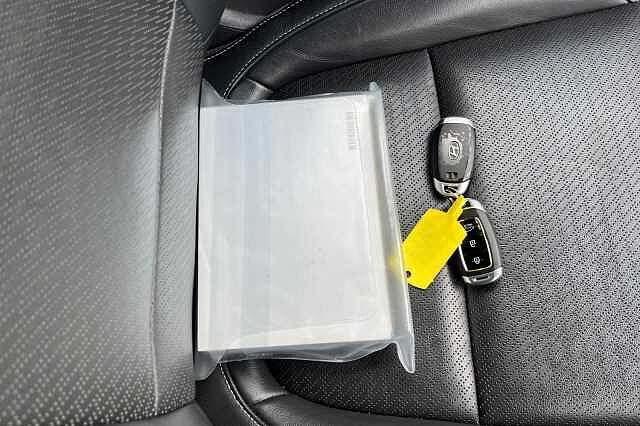 Hyundai Kona 1.6 H Gdi Premium Se Suv 5dr Petrol Hybrid Dct Euro 6 (s/s) (141 Ps)