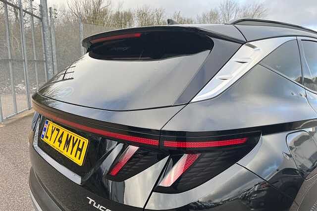 Hyundai TUCSON 1.6 T Gdi 13.8kwh Ultimate Suv 5dr Petrol Plug In Hybrid Auto Euro 6 (s/s) (253 Abyss Black