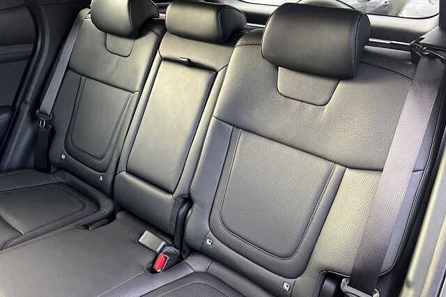 Hyundai TUCSON 1.6 T Gdi 13.8kwh Ultimate Suv 5dr Petrol Plug In Hybrid Auto Euro 6 (s/s) (253 Abyss Black