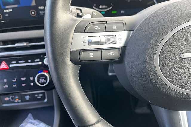 Hyundai TUCSON 1.6 T Gdi 13.8kwh Ultimate Suv 5dr Petrol Plug In Hybrid Auto Euro 6 (s/s) (253 Abyss Black