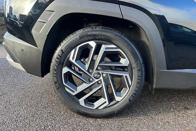 Hyundai TUCSON 1.6 T Gdi 13.8kwh Ultimate Suv 5dr Petrol Plug In Hybrid Auto Euro 6 (s/s) (253 Abyss Black