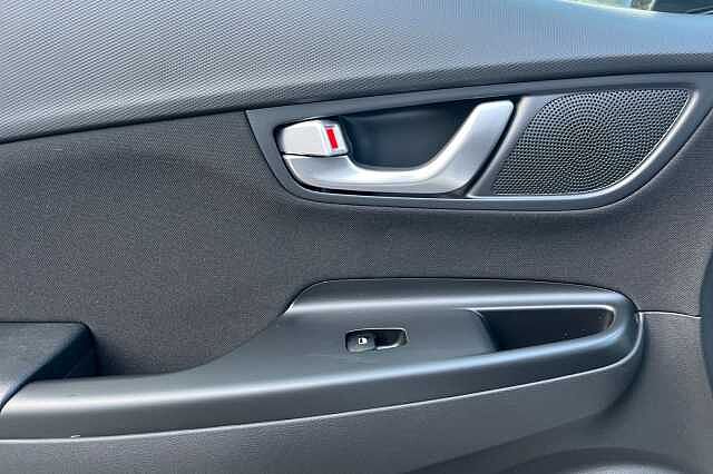 Hyundai Kona 1.6 H Gdi Premium Suv 5dr Petrol Hybrid Dct Euro 6 (s/s) (141 Ps)