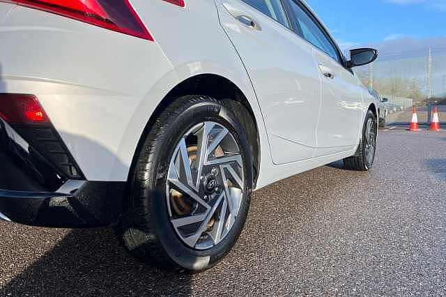 Hyundai I20 1.0 T Gdi Advance Hatchback 5dr Petrol Dct Euro 6 (s/s) (100 Ps) Lumen Grey