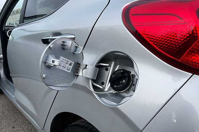 Hyundai I10 1.2 Premium Hatchback 5dr Petrol Auto Euro 6 (s/s) (84 Ps)