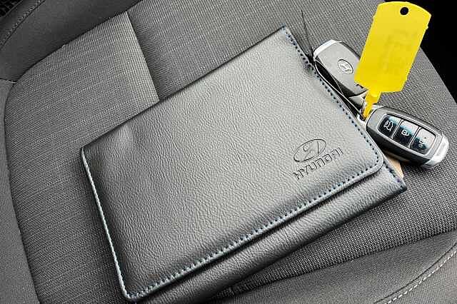 Hyundai Kona 1.6 H Gdi Premium Suv 5dr Petrol Hybrid Dct Euro 6 (s/s) (141 Ps)