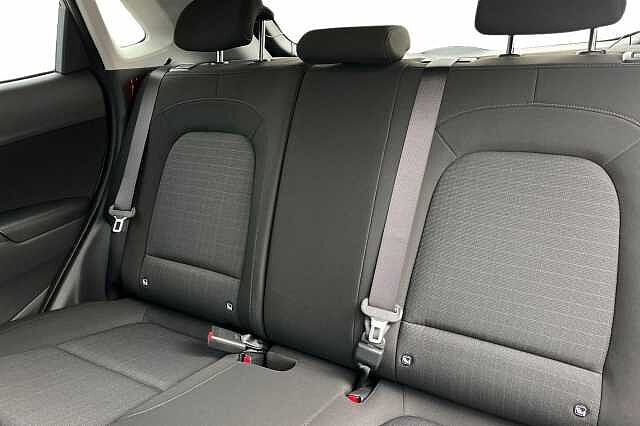 Hyundai Kona 1.6 H Gdi Premium Suv 5dr Petrol Hybrid Dct Euro 6 (s/s) (141 Ps)