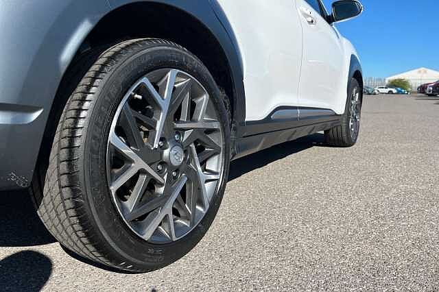 Hyundai KONA 1.6 H Gdi Ultimate Suv 5dr Petrol Hybrid Dct Euro 6 (s/s) (141 Ps) Atlas White