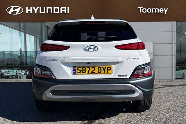 Hyundai KONA 1.6 H Gdi Premium Suv 5dr Petrol Hybrid Dct Euro 6 (s/s) (141 Ps) Atlas White