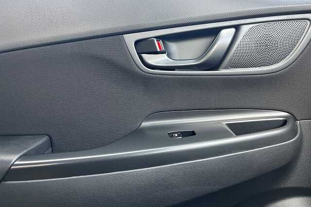 Hyundai KONA 1.0 T Gdi Mhev N Line Suv 5dr Petrol Hybrid Manual Euro 6 (s/s) (120 Ps) Phantom Black