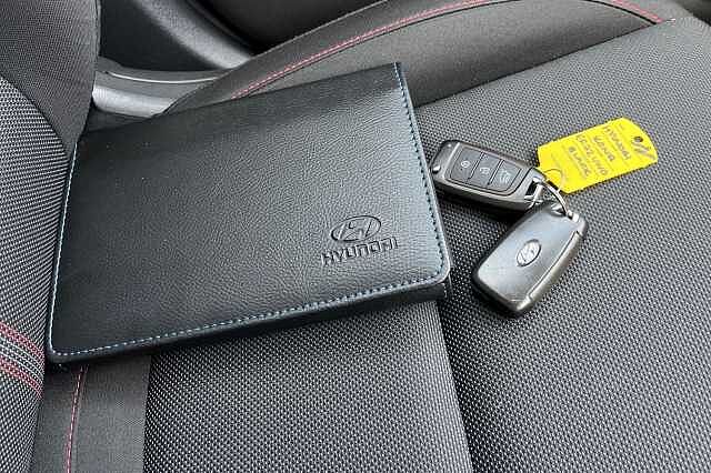 Hyundai KONA 1.0 T Gdi Mhev N Line Suv 5dr Petrol Hybrid Manual Euro 6 (s/s) (120 Ps) Phantom Black