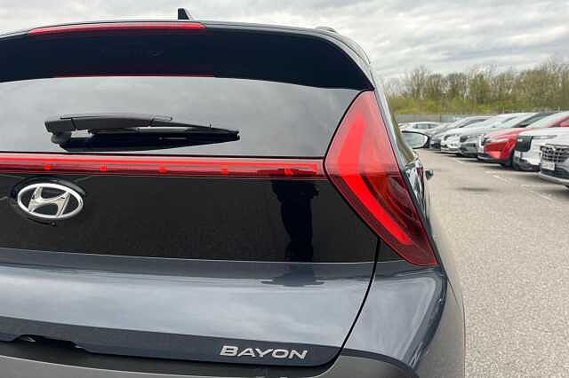 Hyundai Bayon 1.0 T Gdi Mhev Premium Suv 5dr Petrol Hybrid Dct Euro 6 (s/s) (100 Ps)
