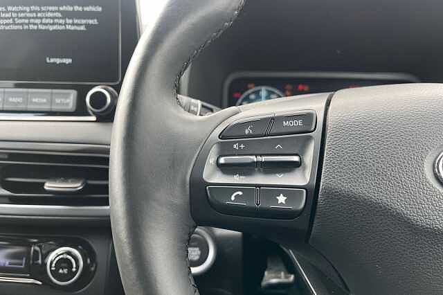 Hyundai KONA 1.6 H Gdi Premium Suv 5dr Petrol Hybrid Dct Euro 6 (s/s) (141 Ps) Surfy Blue