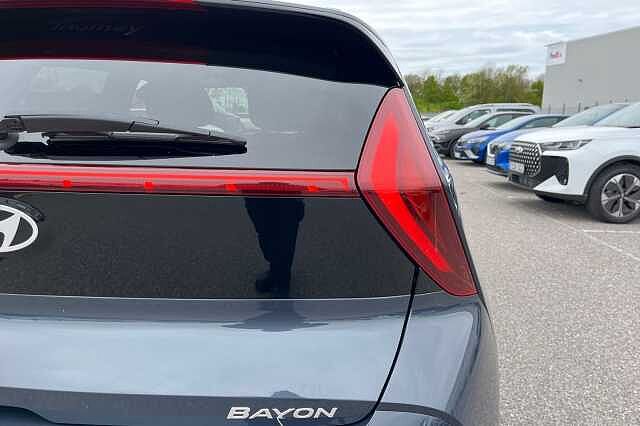 Hyundai Bayon 1.0 T Gdi Premium Suv 5dr Petrol Dct Euro 6 (s/s) (100 Ps)